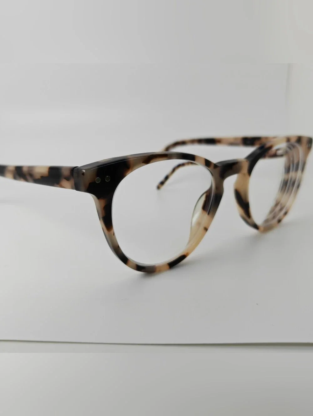 Notting Hill. Tortoiseshell Round Women's Eyeglasses. Opthalmic.
